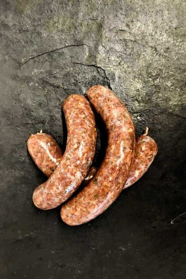 Saucisses d'agneau, champignon et bière